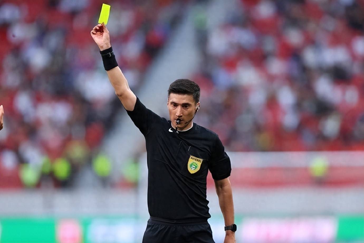 VAR判罚再引争议，申花对阵国安裁判判点引发巨大争议的简单介绍